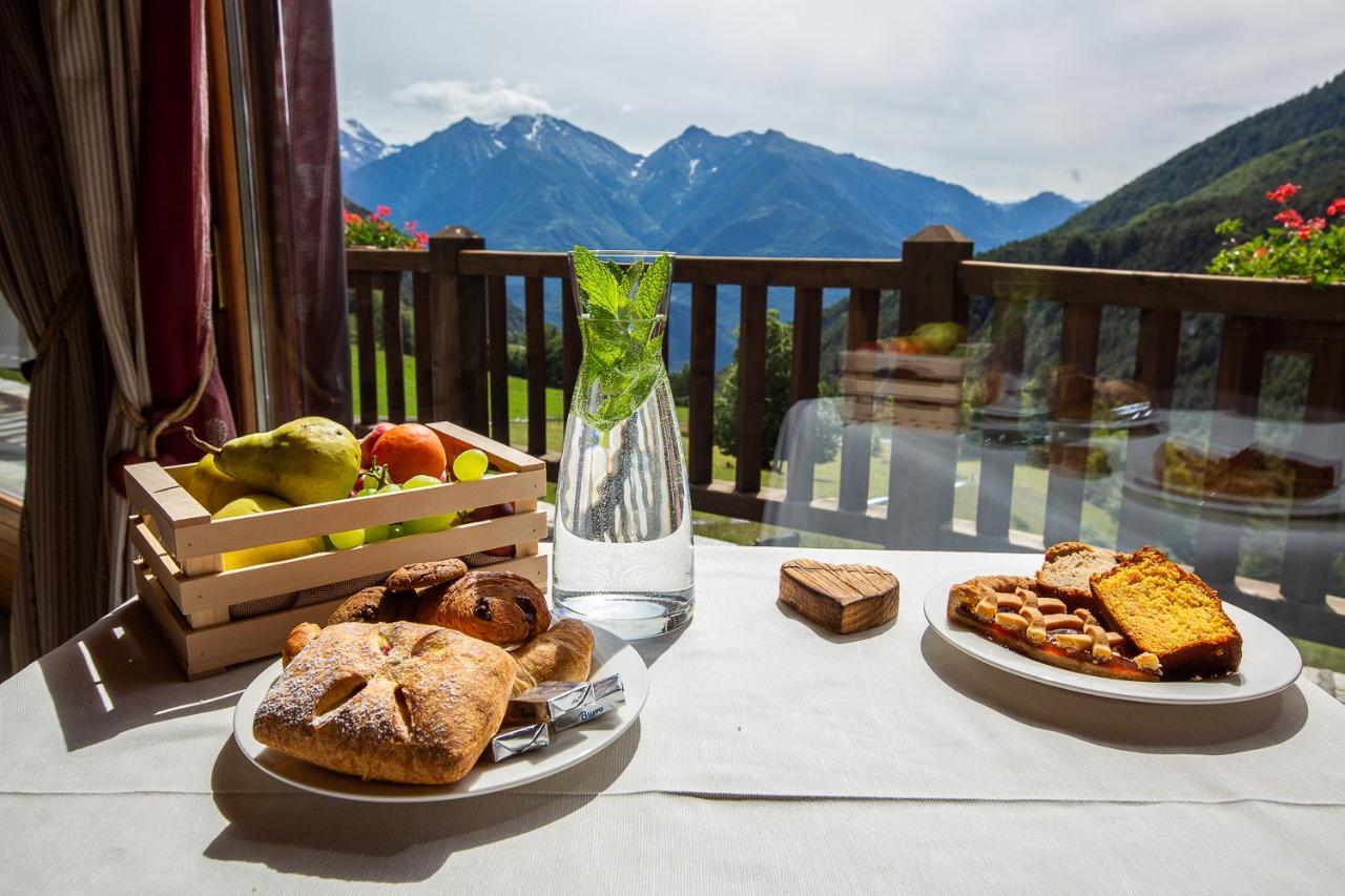 Silou Retreat Champdepraz Exterior foto