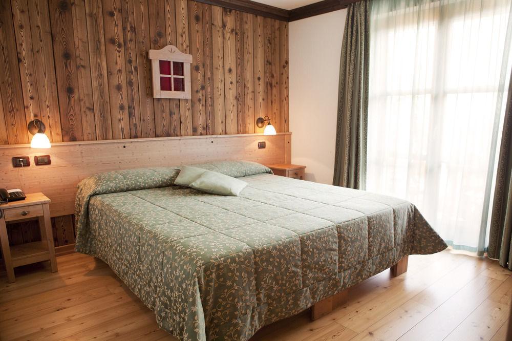 Silou Retreat Champdepraz Exterior foto