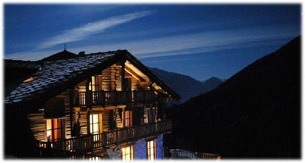 Silou Retreat Champdepraz Exterior foto
