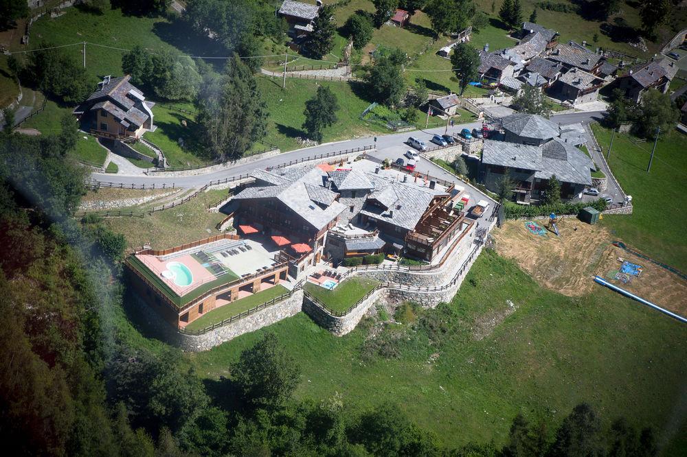 Silou Retreat Champdepraz Exterior foto
