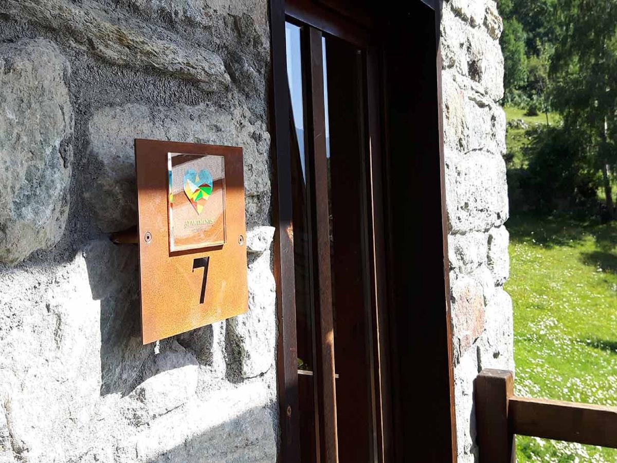 Silou Retreat Champdepraz Exterior foto